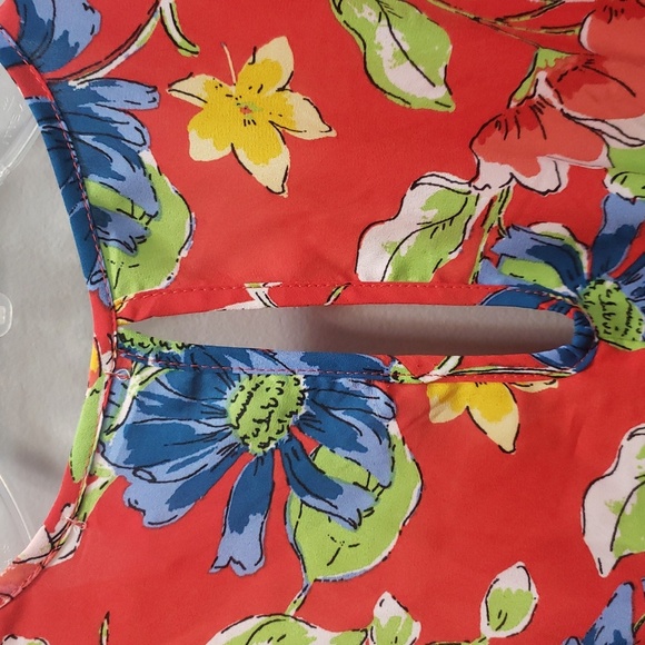 Sienna Sky NWT Red Flutter Sleeve Multicolor Floral Wrap Style Dress - Picture 8 of 9